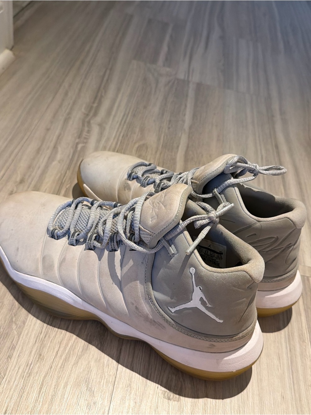 Jordan Men's Light Gray Basketball Sneakers with White Jumpman